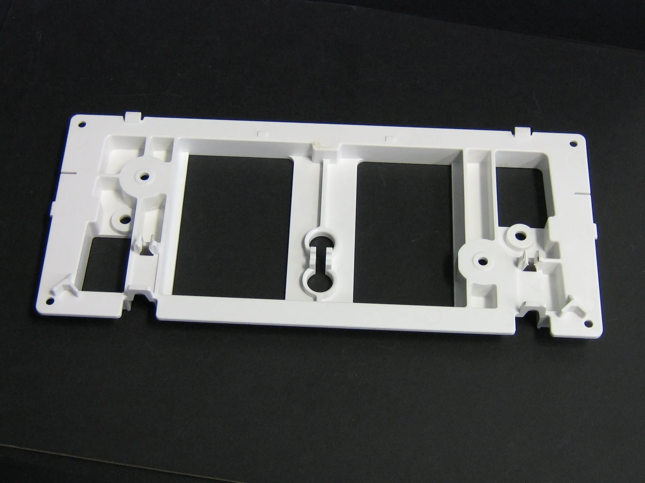 Wall mounting frame for control panel WISA 2000/02