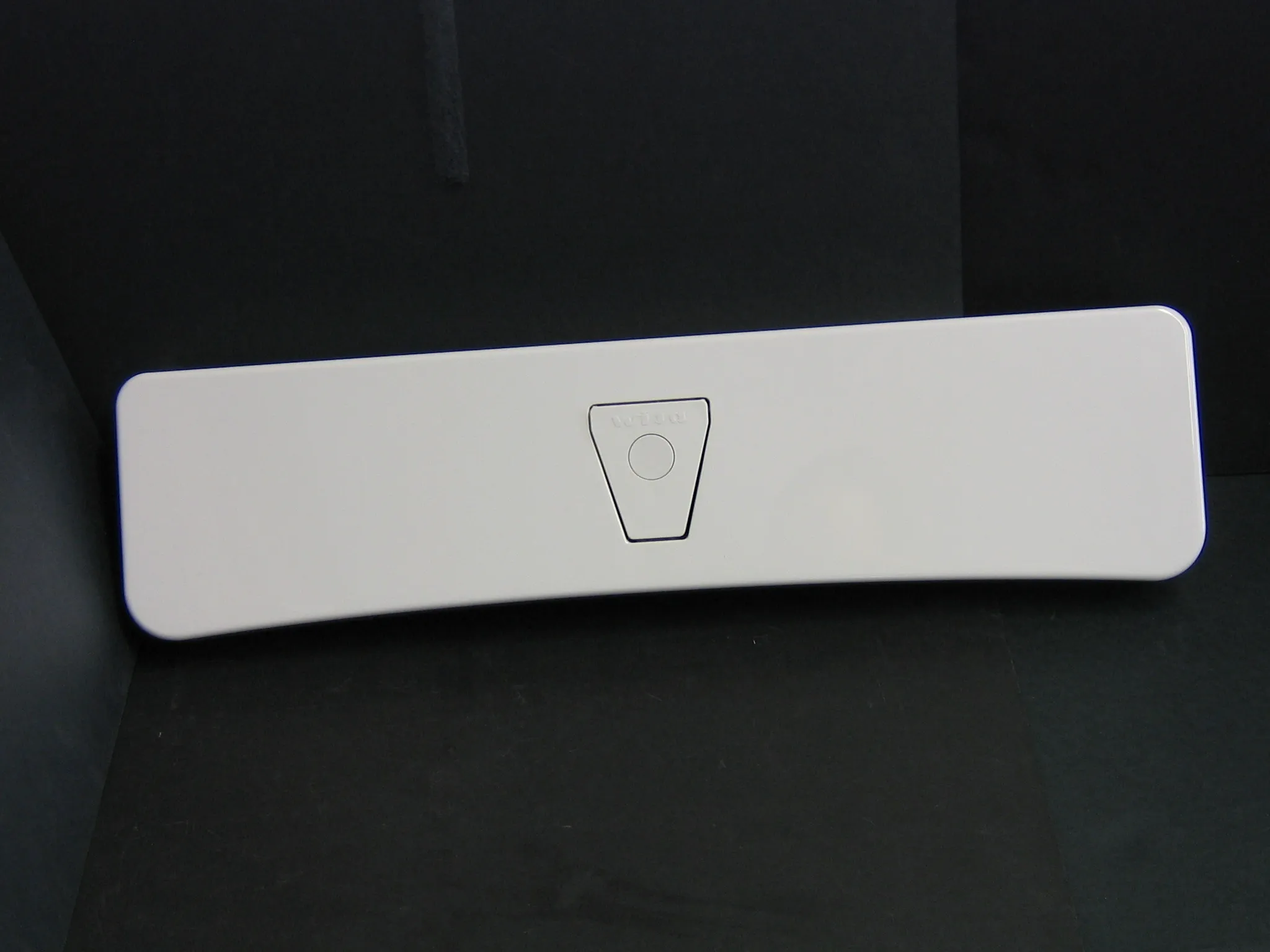 Deksel met druktoets WISA 750, manhattan