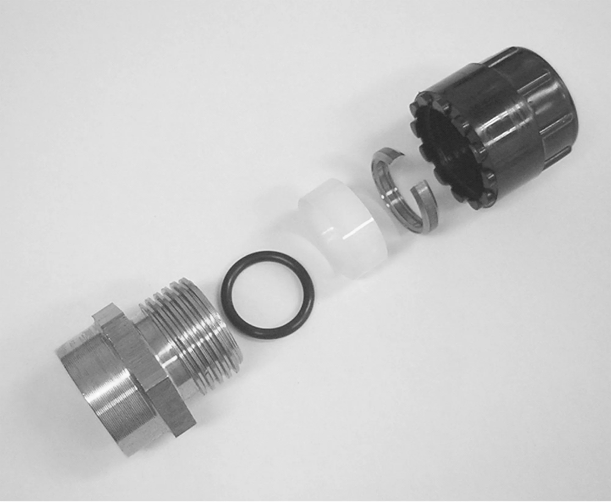 Overgangskoppeling binnendraad 20 mm x G 1/2, zwart